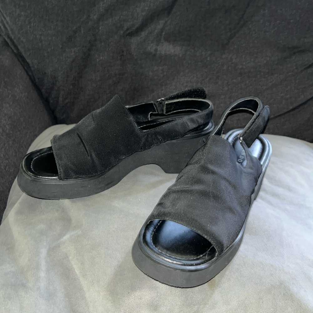 Bandolino Black Wedges/Sandals